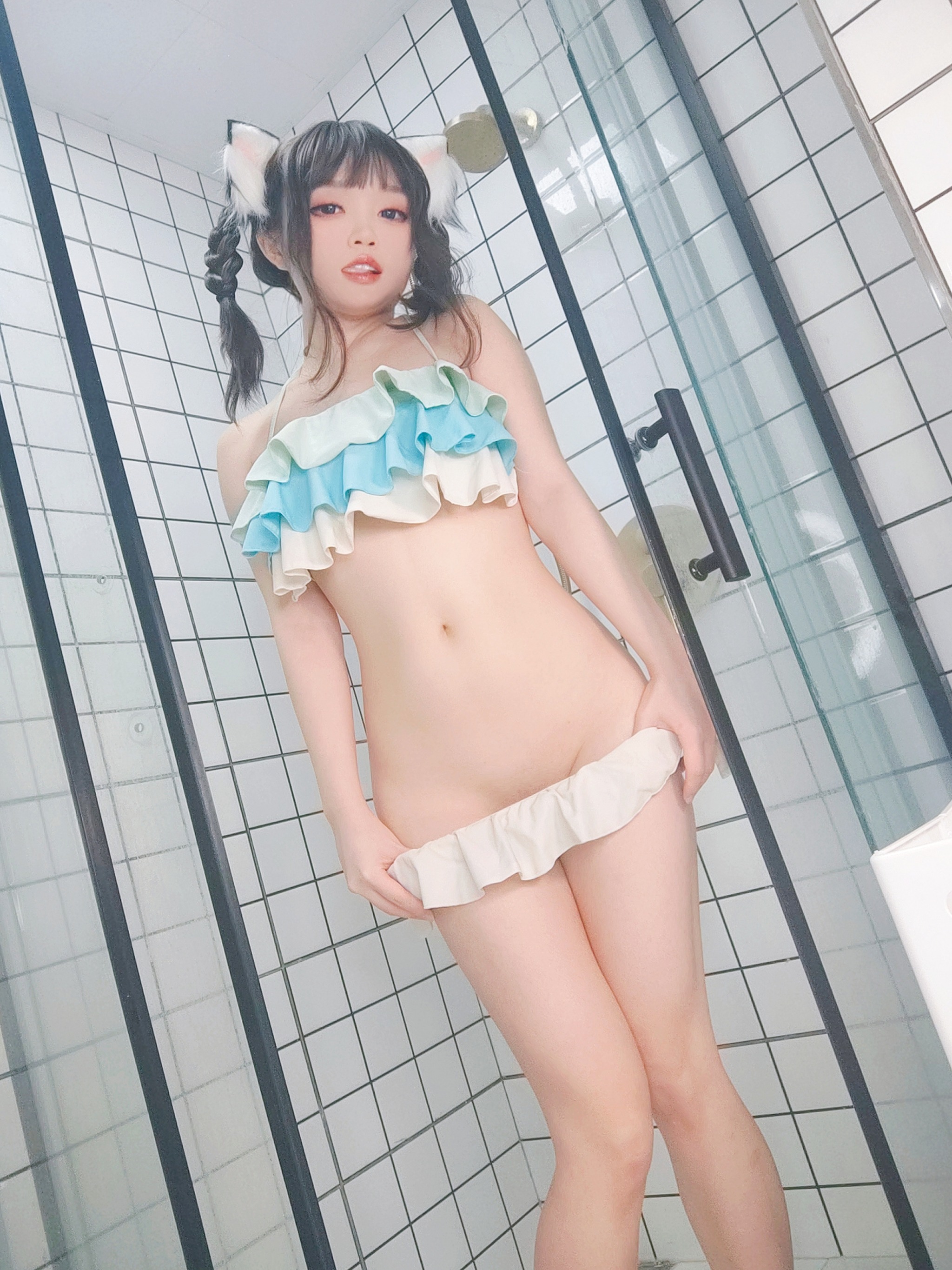 图片[1]-神沢永莉 – NO.010 ckt浴室蓝白泳衣辫子[70P]-XikXak